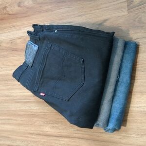 Bundle of 3 Levi's denim 541 jeans (Blue, black, and gray)